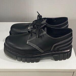 EUC Dr. Martens Docs Audrick 3i Quilted Genuine Leather Shoes WORN ONCE LIKE NEW